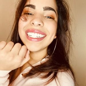 Meet your Posher, Fernanda